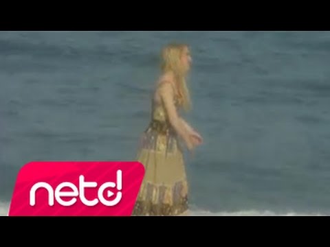 Güllü - Oyuncak Gibi Mp3 İndir