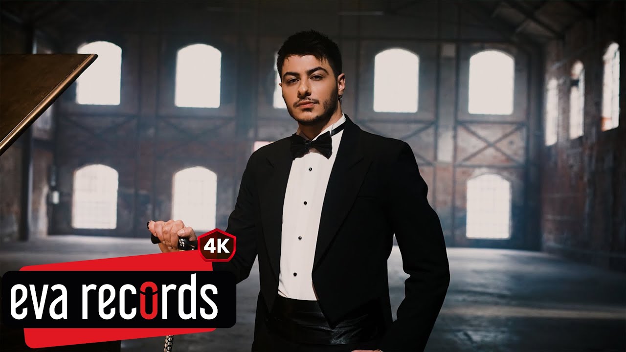 Semicenk - Sevecek Sandım Mp3 İndir